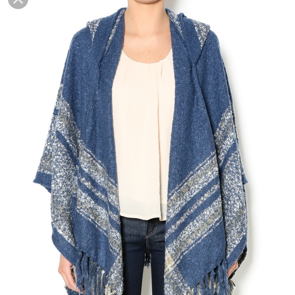 Simply Noelle Wrap with hood